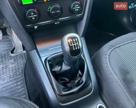 Черный Шкода Октавия, объемом двигателя 2 л и пробегом 307 тыс. км за 6990 $, фото 28 на Automoto.ua