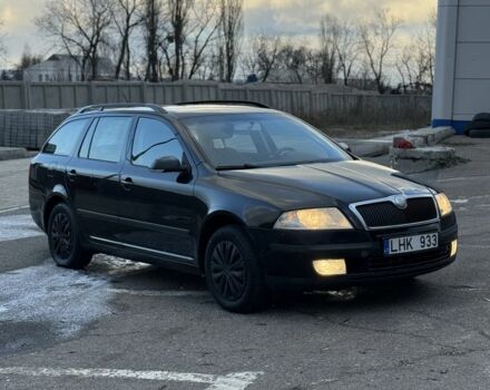 Черный Шкода Октавия, объемом двигателя 1.9 л и пробегом 280 тыс. км за 3550 $, фото 4 на Automoto.ua