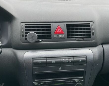 Чорний Шкода Октавія, об'ємом двигуна 1.6 л та пробігом 223 тис. км за 6300 $, фото 7 на Automoto.ua
