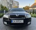 Черный Шкода Октавия, объемом двигателя 2 л и пробегом 280 тыс. км за 7000 $, фото 2 на Automoto.ua