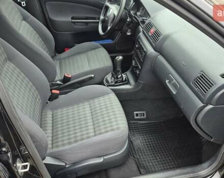 Чорний Шкода Октавія, об'ємом двигуна 1.6 л та пробігом 197 тис. км за 5900 $, фото 23 на Automoto.ua