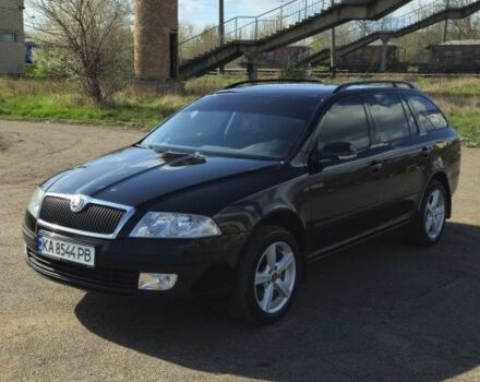 Черный Шкода Октавия, объемом двигателя 1.6 л и пробегом 252 тыс. км за 6200 $, фото 1 на Automoto.ua