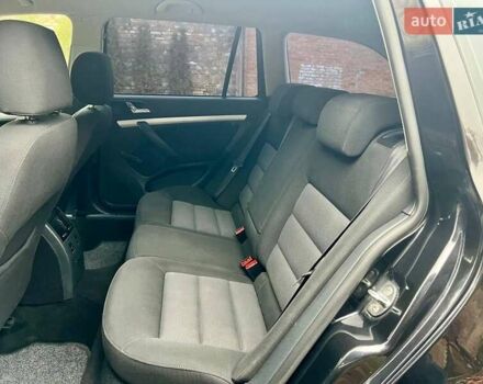 Черный Шкода Октавия, объемом двигателя 1.6 л и пробегом 198 тыс. км за 6700 $, фото 93 на Automoto.ua