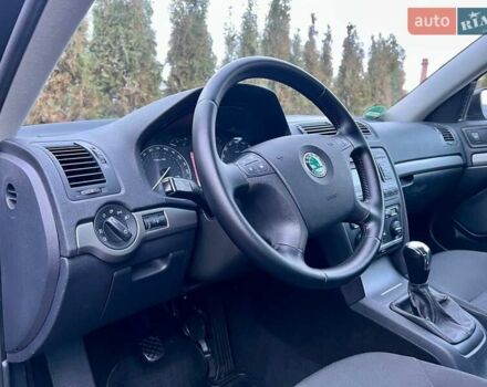 Чорний Шкода Октавія, об'ємом двигуна 1.8 л та пробігом 182 тис. км за 5999 $, фото 95 на Automoto.ua
