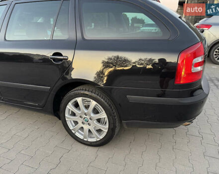 Чорний Шкода Октавія, об'ємом двигуна 1.8 л та пробігом 212 тис. км за 7750 $, фото 7 на Automoto.ua