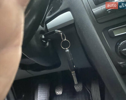 Черный Шкода Октавия, объемом двигателя 1.6 л и пробегом 230 тыс. км за 6800 $, фото 16 на Automoto.ua