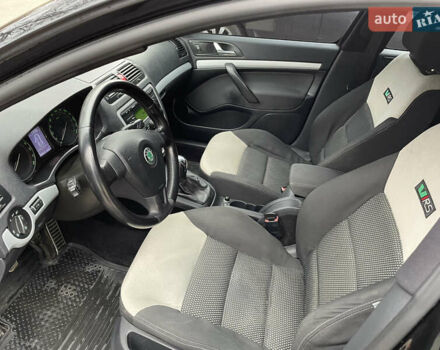 Черный Шкода Октавия, объемом двигателя 2 л и пробегом 291 тыс. км за 7400 $, фото 8 на Automoto.ua