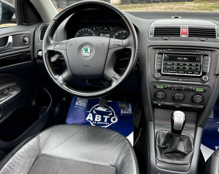 Чорний Шкода Октавія, об'ємом двигуна 1.8 л та пробігом 194 тис. км за 7200 $, фото 1 на Automoto.ua