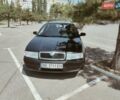 Черный Шкода Октавия, объемом двигателя 1.6 л и пробегом 202 тыс. км за 6500 $, фото 1 на Automoto.ua