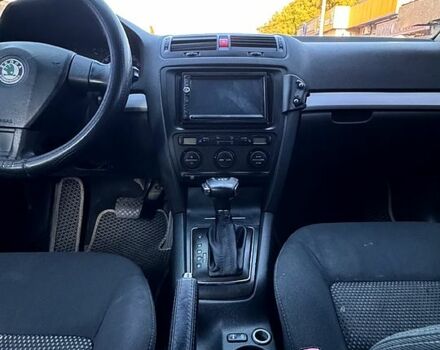 Шкода Октавия 2008 в Белгород-Днестровском на Automoto.ua Черный Шкода Октавия, объемом двигателя 2 л и пробегом 264 тыс. км за 5699 $, фото 9 на Automoto.ua