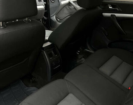 Черный Шкода Октавия, объемом двигателя 1.6 л и пробегом 242 тыс. км за 5500 $, фото 10 на Automoto.ua