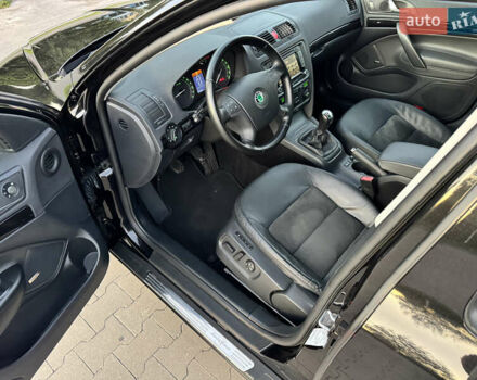 Чорний Шкода Октавія, об'ємом двигуна 1.8 л та пробігом 212 тис. км за 7750 $, фото 46 на Automoto.ua