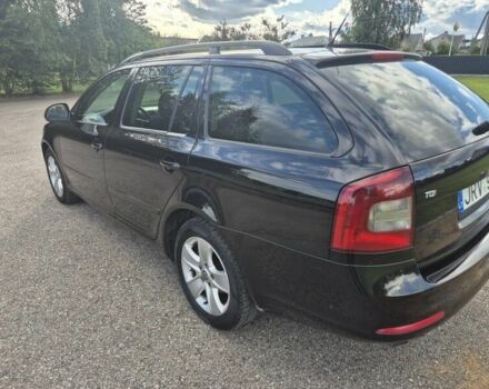 Чорний Шкода Октавія, об'ємом двигуна 2 л та пробігом 200 тис. км за 3107 $, фото 2 на Automoto.ua