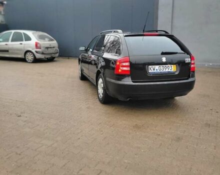Черный Шкода Октавия, объемом двигателя 1.6 л и пробегом 217 тыс. км за 5900 $, фото 3 на Automoto.ua