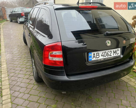 Черный Шкода Октавия, объемом двигателя 1.6 л и пробегом 230 тыс. км за 6800 $, фото 5 на Automoto.ua