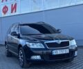 Черный Шкода Октавия, объемом двигателя 1.6 л и пробегом 208 тыс. км за 8999 $, фото 1 на Automoto.ua