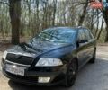Черный Шкода Октавия, объемом двигателя 1.8 л и пробегом 238 тыс. км за 4900 $, фото 1 на Automoto.ua