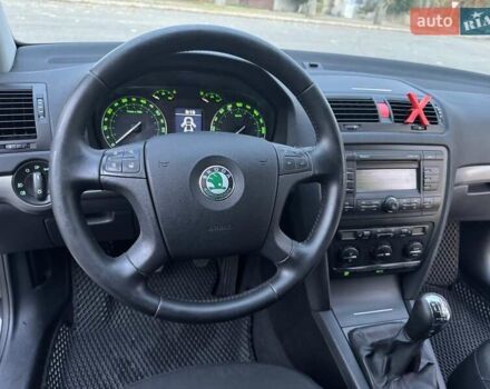 Чорний Шкода Октавія, об'ємом двигуна 1.6 л та пробігом 239 тис. км за 7800 $, фото 15 на Automoto.ua