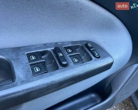 Шкода Октавия 2008 в Киеве на Automoto.ua Черный Шкода Октавия, объемом двигателя 1.6 л и пробегом 250 тыс. км за 6490 $, фото 15 на Automoto.ua