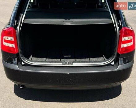 Черный Шкода Октавия, объемом двигателя 1.6 л и пробегом 201 тыс. км за 6900 $, фото 11 на Automoto.ua