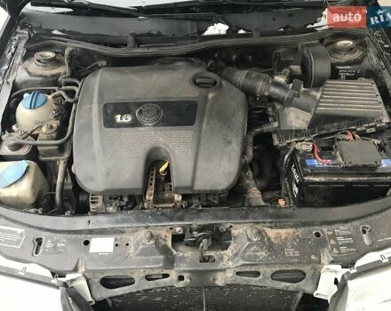 Черный Шкода Октавия, объемом двигателя 1.6 л и пробегом 245 тыс. км за 5900 $, фото 2 на Automoto.ua