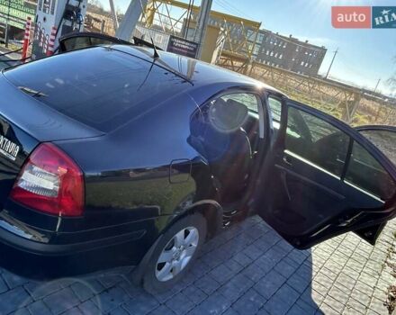 Чорний Шкода Октавія, об'ємом двигуна 1.6 л та пробігом 341 тис. км за 6200 $, фото 3 на Automoto.ua