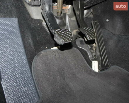 Черный Шкода Октавия, объемом двигателя 1.6 л и пробегом 215 тыс. км за 6390 $, фото 81 на Automoto.ua