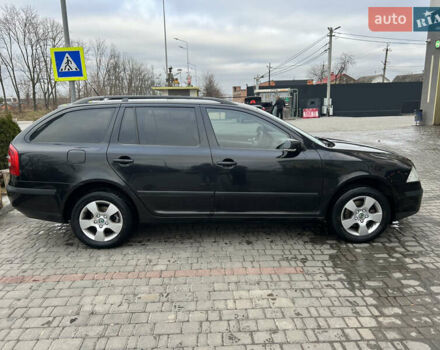 Черный Шкода Октавия, объемом двигателя 1.6 л и пробегом 242 тыс. км за 5500 $, фото 3 на Automoto.ua