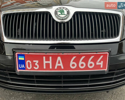 Чорний Шкода Октавія, об'ємом двигуна 1.8 л та пробігом 149 тис. км за 7399 $, фото 6 на Automoto.ua
