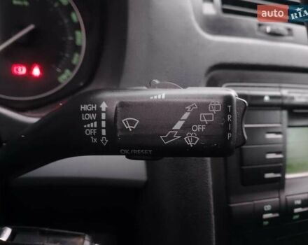 Чорний Шкода Октавія, об'ємом двигуна 1.6 л та пробігом 201 тис. км за 5800 $, фото 27 на Automoto.ua