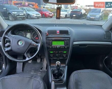 Черный Шкода Октавия, объемом двигателя 2 л и пробегом 307 тыс. км за 6990 $, фото 35 на Automoto.ua