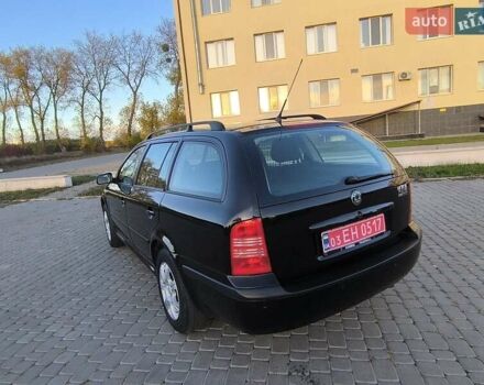 Чорний Шкода Октавія, об'ємом двигуна 1.6 л та пробігом 200 тис. км за 5700 $, фото 1 на Automoto.ua