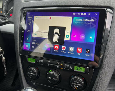 Черный Шкода Октавия, объемом двигателя 1.6 л и пробегом 242 тыс. км за 5500 $, фото 8 на Automoto.ua