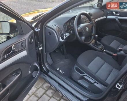 Чорний Шкода Октавія, об'ємом двигуна 1.8 л та пробігом 261 тис. км за 6800 $, фото 10 на Automoto.ua