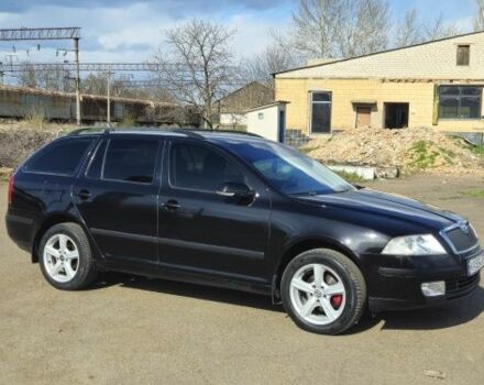 Черный Шкода Октавия, объемом двигателя 1.6 л и пробегом 252 тыс. км за 6200 $, фото 3 на Automoto.ua