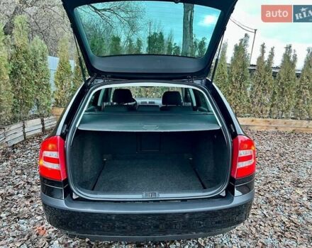 Чорний Шкода Октавія, об'ємом двигуна 1.8 л та пробігом 182 тис. км за 5999 $, фото 140 на Automoto.ua
