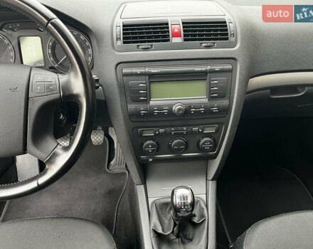 Чорний Шкода Октавія, об'ємом двигуна 1.8 л та пробігом 149 тис. км за 7399 $, фото 53 на Automoto.ua