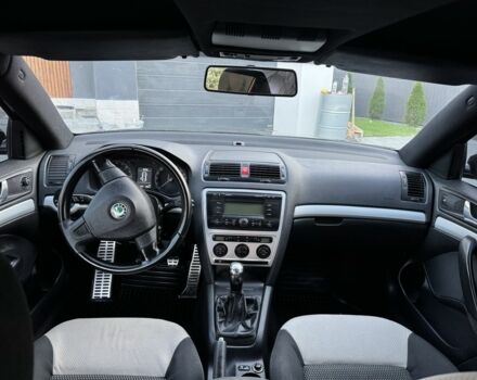 Черный Шкода Октавия, объемом двигателя 2 л и пробегом 280 тыс. км за 7000 $, фото 3 на Automoto.ua