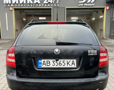 Черный Шкода Октавия, объемом двигателя 1.6 л и пробегом 242 тыс. км за 5500 $, фото 2 на Automoto.ua