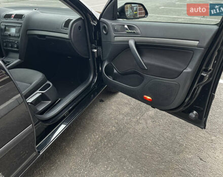 Чорний Шкода Октавія, об'ємом двигуна 1.8 л та пробігом 149 тис. км за 7399 $, фото 75 на Automoto.ua