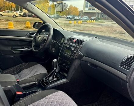 Черный Шкода Октавия, объемом двигателя 2 л и пробегом 270 тыс. км за 6200 $, фото 11 на Automoto.ua