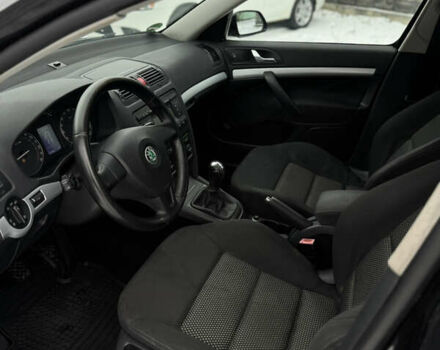 Черный Шкода Октавия, объемом двигателя 1.8 л и пробегом 150 тыс. км за 5900 $, фото 13 на Automoto.ua