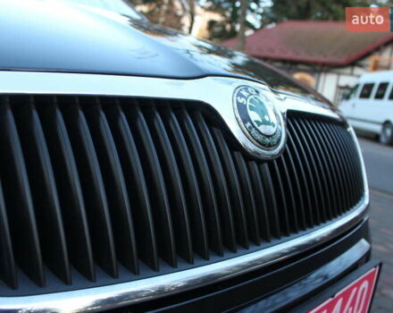 Черный Шкода Октавия, объемом двигателя 1.6 л и пробегом 215 тыс. км за 6390 $, фото 22 на Automoto.ua