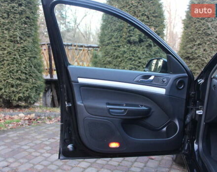 Черный Шкода Октавия, объемом двигателя 1.6 л и пробегом 215 тыс. км за 6390 $, фото 83 на Automoto.ua