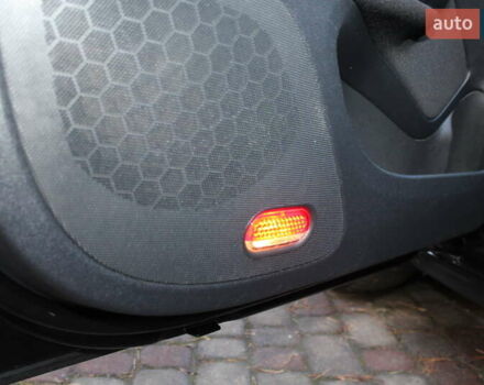 Черный Шкода Октавия, объемом двигателя 1.6 л и пробегом 215 тыс. км за 6390 $, фото 86 на Automoto.ua