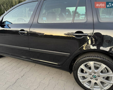 Чорний Шкода Октавія, об'ємом двигуна 1.8 л та пробігом 212 тис. км за 7750 $, фото 6 на Automoto.ua
