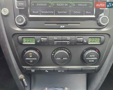 Черный Шкода Октавия, объемом двигателя 2 л и пробегом 245 тыс. км за 9199 $, фото 59 на Automoto.ua