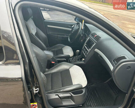 Черный Шкода Октавия, объемом двигателя 2.01 л и пробегом 302 тыс. км за 7200 $, фото 7 на Automoto.ua