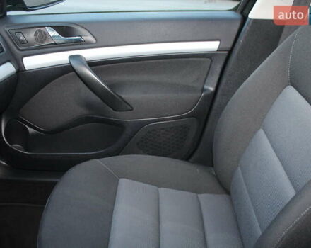 Чорний Шкода Октавія, об'ємом двигуна 1.6 л та пробігом 215 тис. км за 5990 $, фото 67 на Automoto.ua