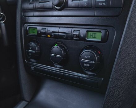 Черный Шкода Октавия, объемом двигателя 1.6 л и пробегом 239 тыс. км за 6955 $, фото 14 на Automoto.ua